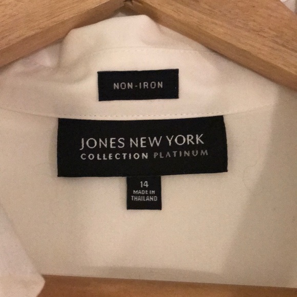 Jones New York Blouse - Picture 4 of 4